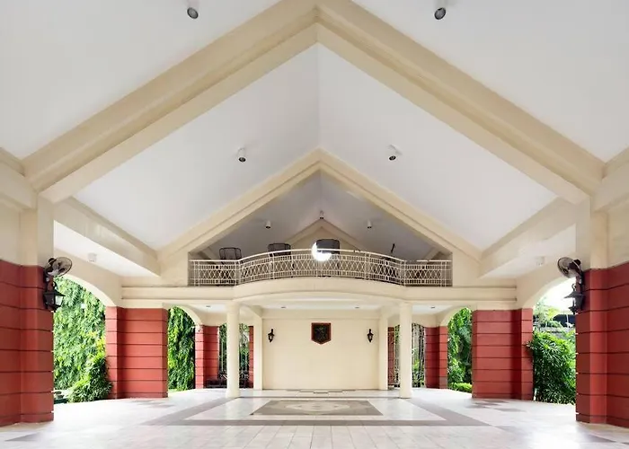 Brand New In Pasig With Free Pool Access Apartment