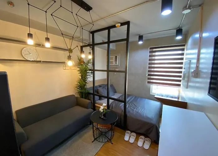 Brand New In Pasig With Free Pool Access